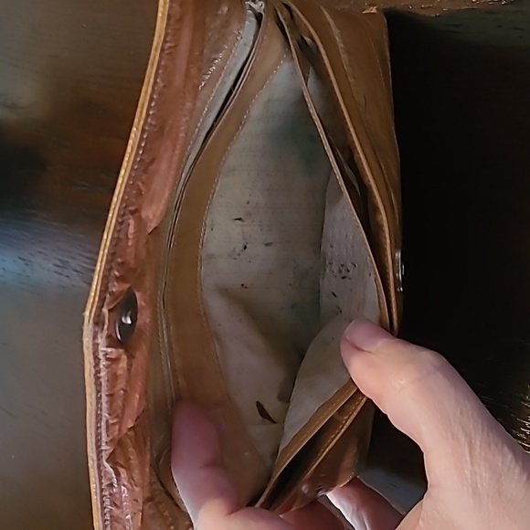 Genuine EEL wallet Made in Korea tan incredibly soft in good preloved condition - Picture 6 of 13